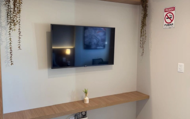 flat205-ahava-stays7